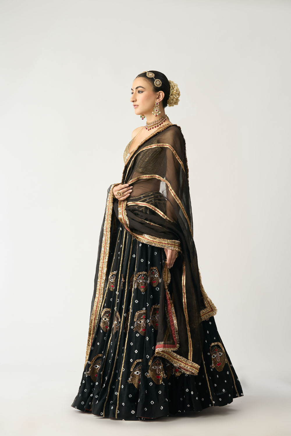 Reshma Bandhani Kala Kaptputli Lehenga Set