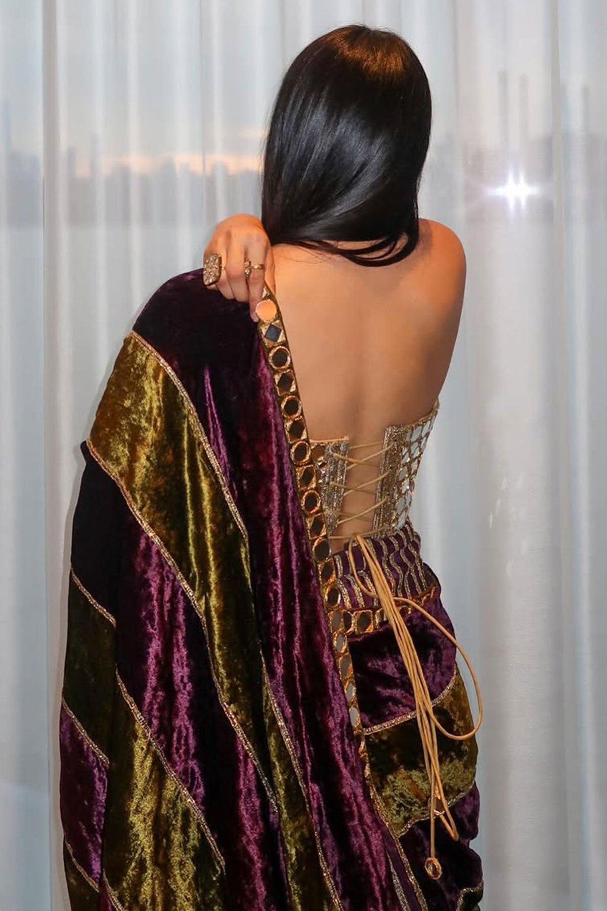 Jully Patel in Jahan-e-ishq Saree Ready to Ship