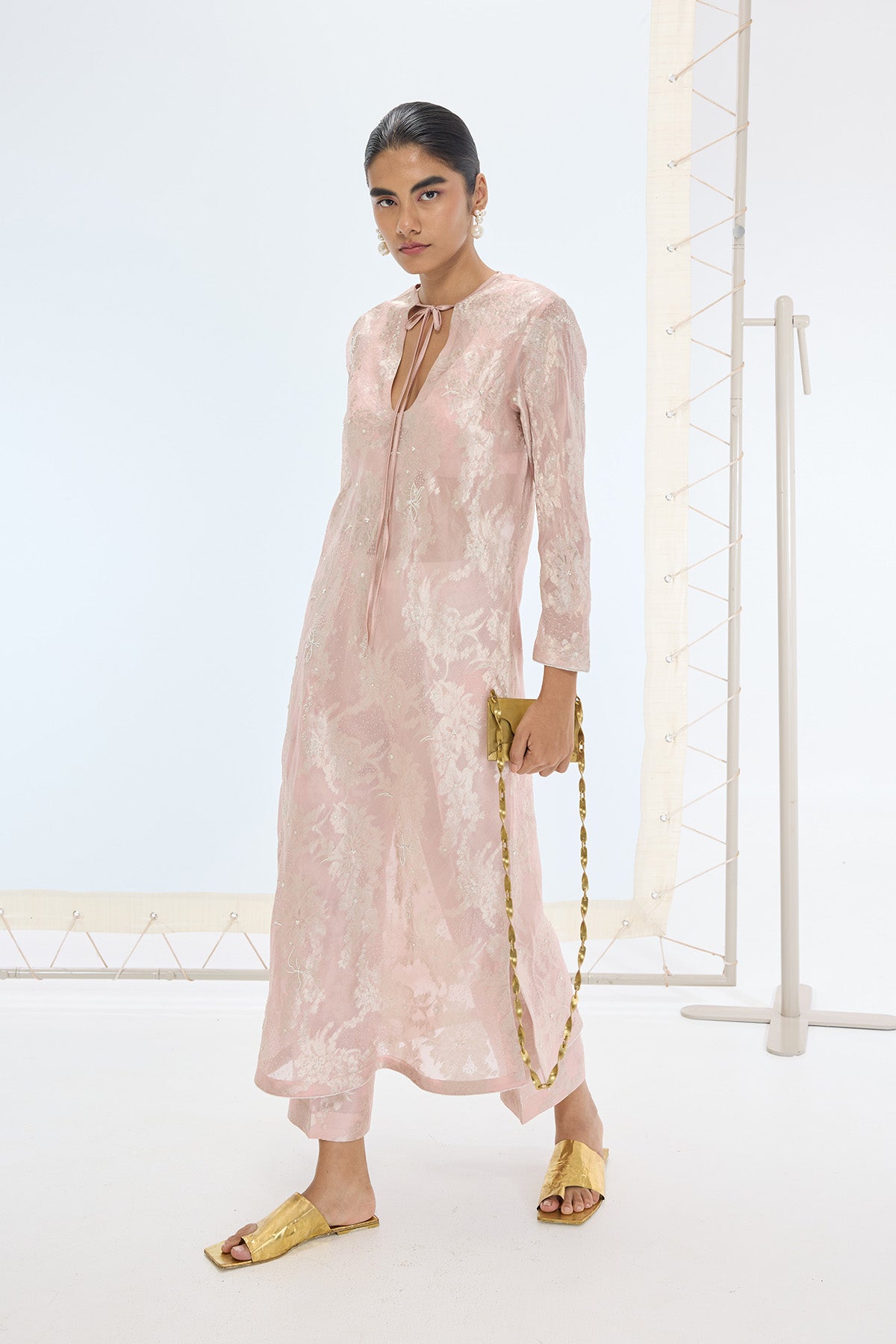 The Diana Kurta Set in Peach