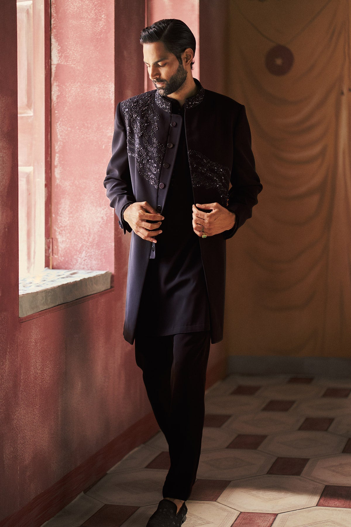 Onyxe Achkan With Pant & Kurta Set