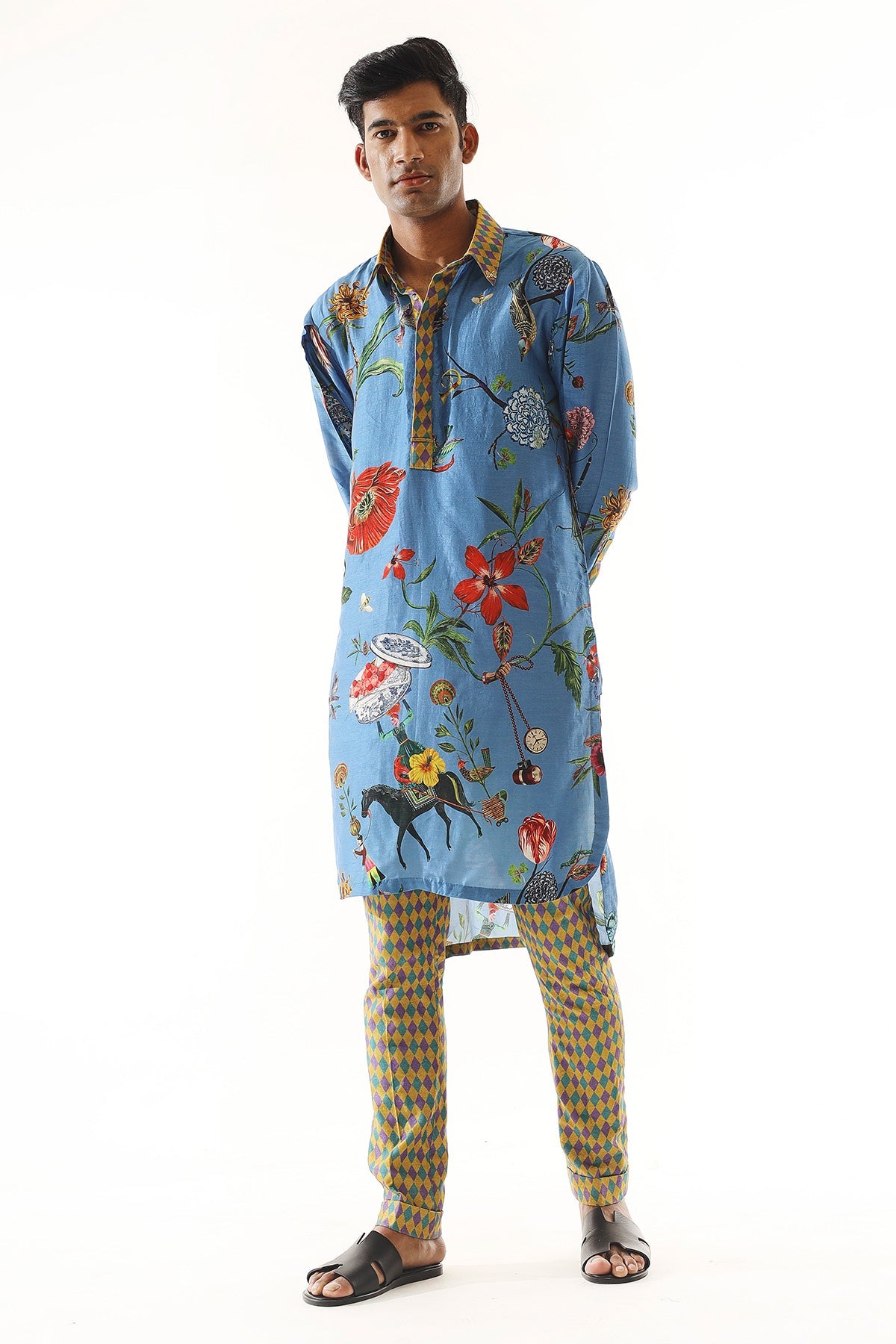 PRINTED KURTA AND PANT SET
