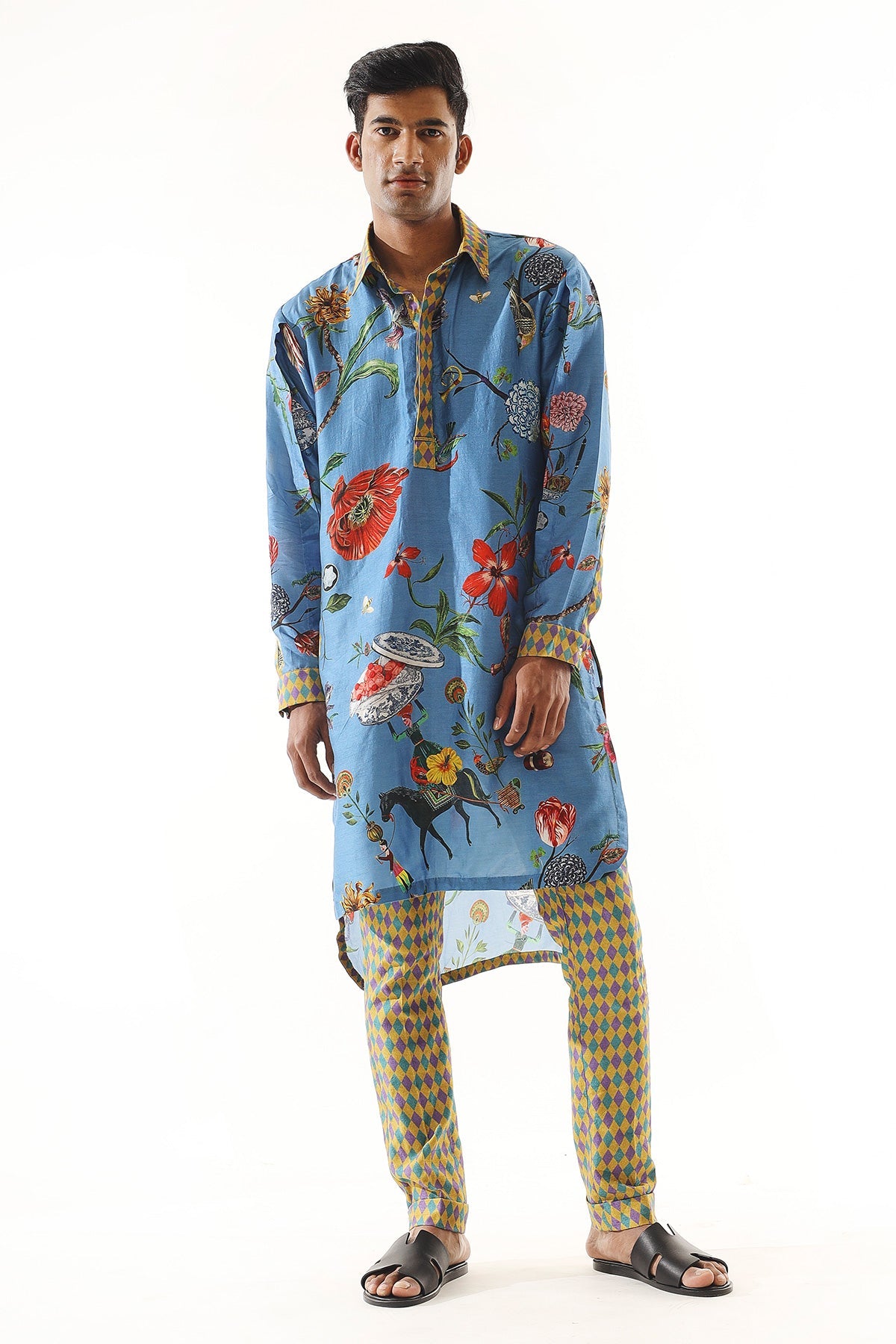 PRINTED KURTA AND PANT SET