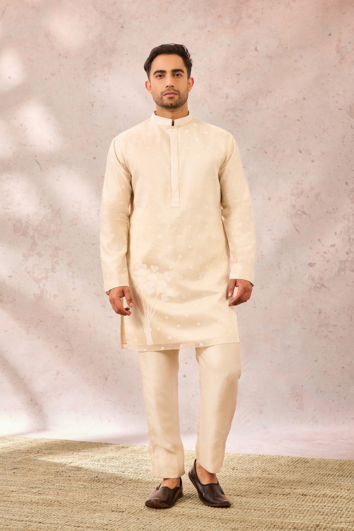 IVORY SPADE BLOSSOM KURTA