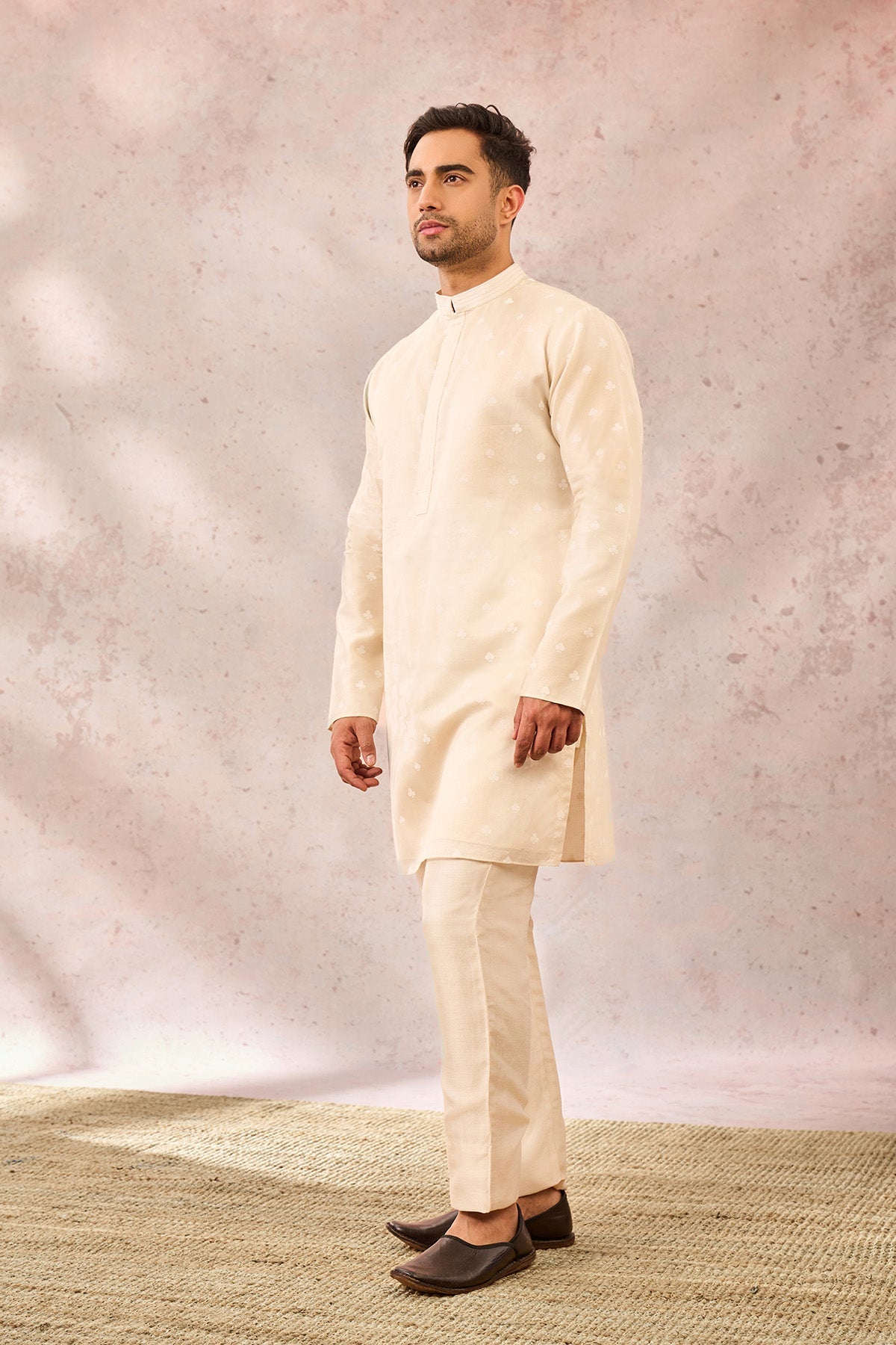 IVORY SPADE BLOSSOM KURTA