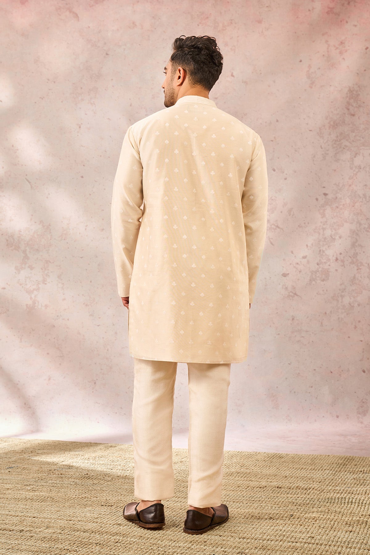 IVORY SPADE BLOSSOM KURTA