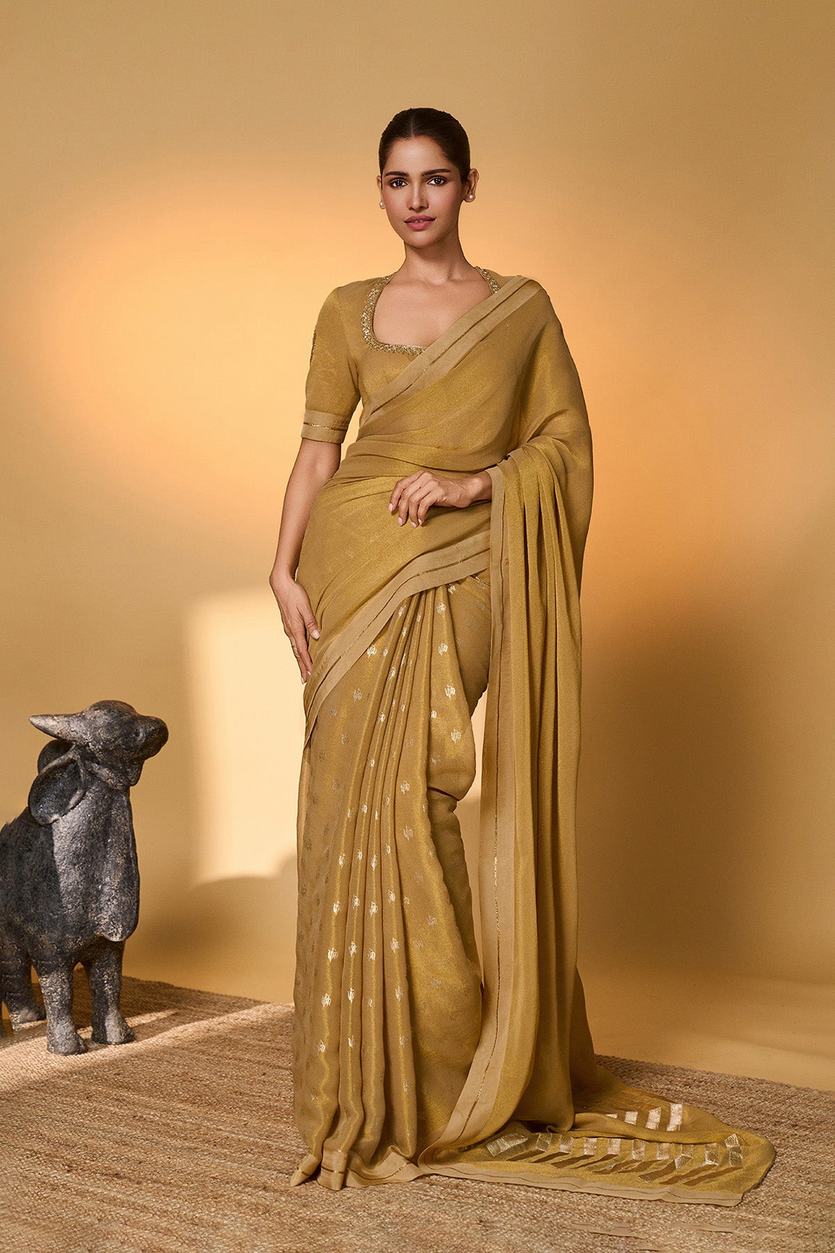 Gold Droopy Bloom Gota Saree