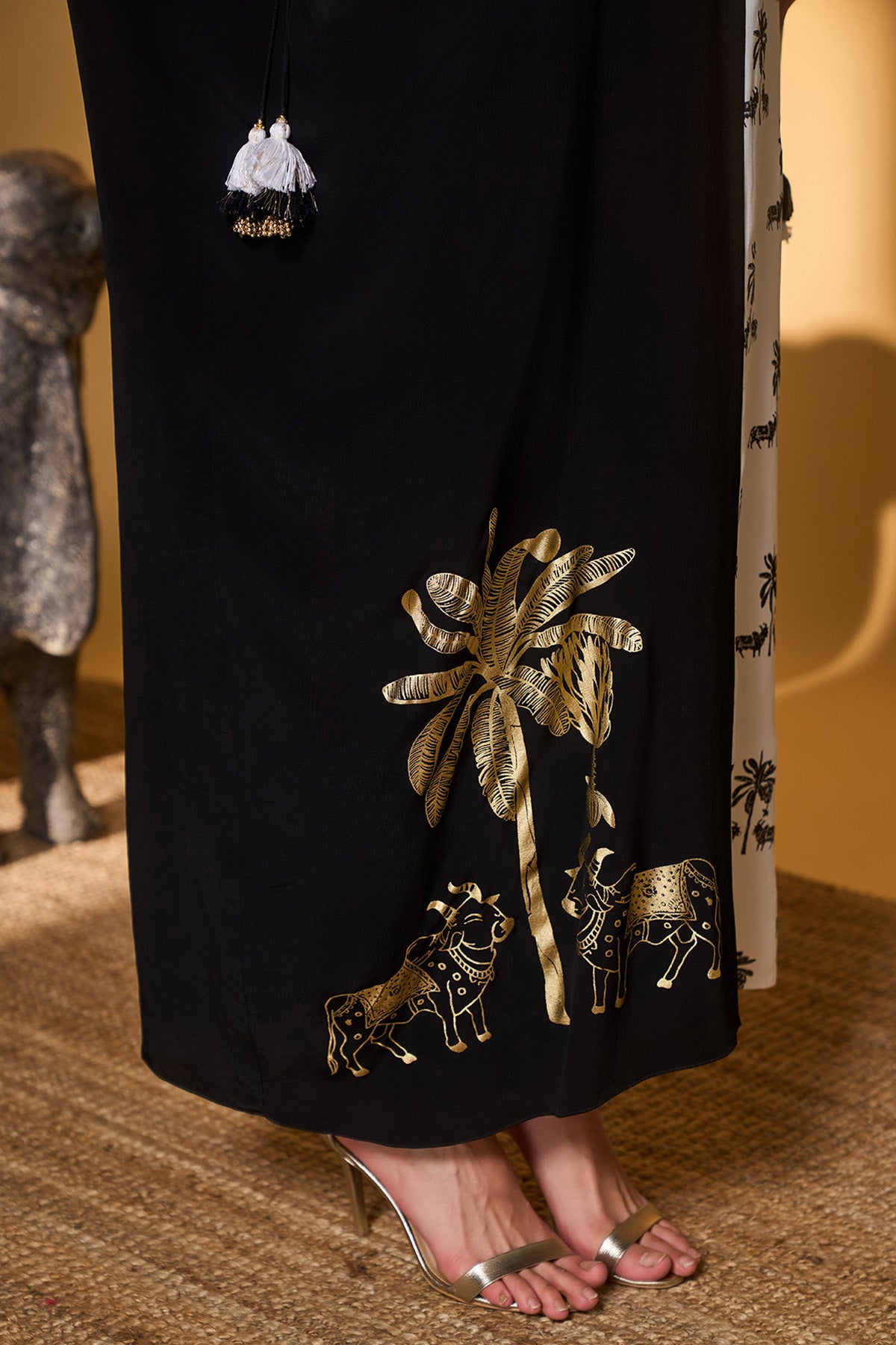 Black & White Tropical Nandi Kaftan