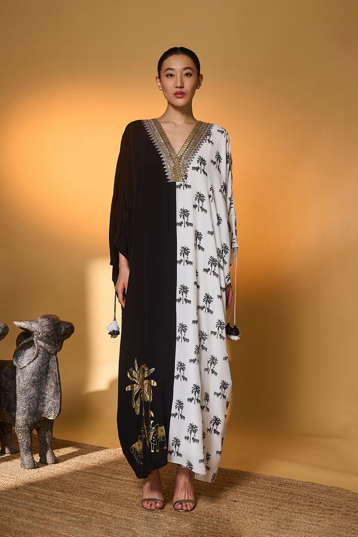 Black & White Tropical Nandi Kaftan
