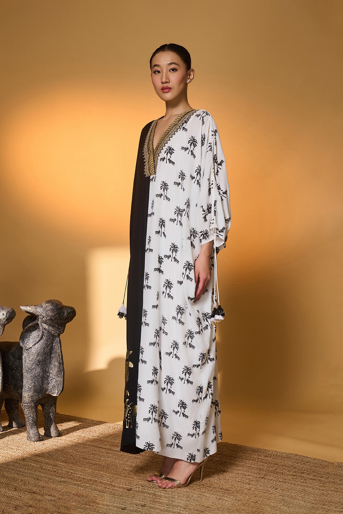 Black & White Tropical Nandi Kaftan