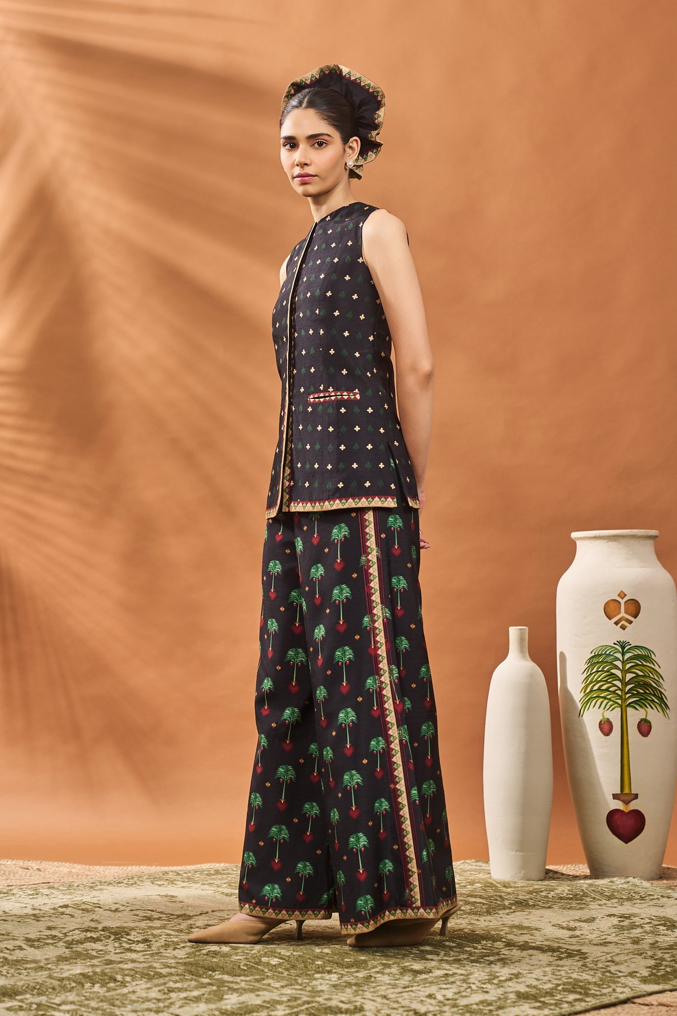 BLACK TREE OF HEARTS CO-ORD SET