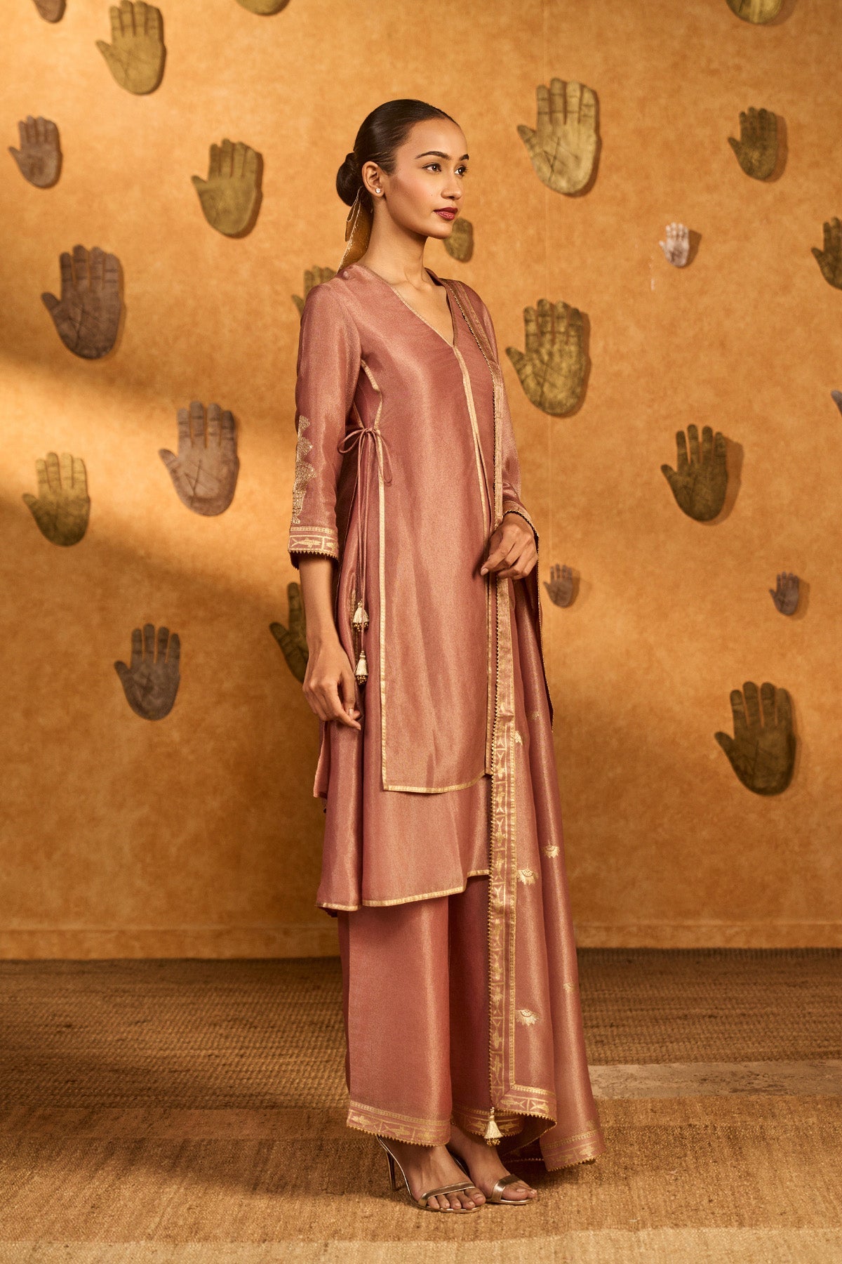 Mauve Tea Blossom Tissue Set