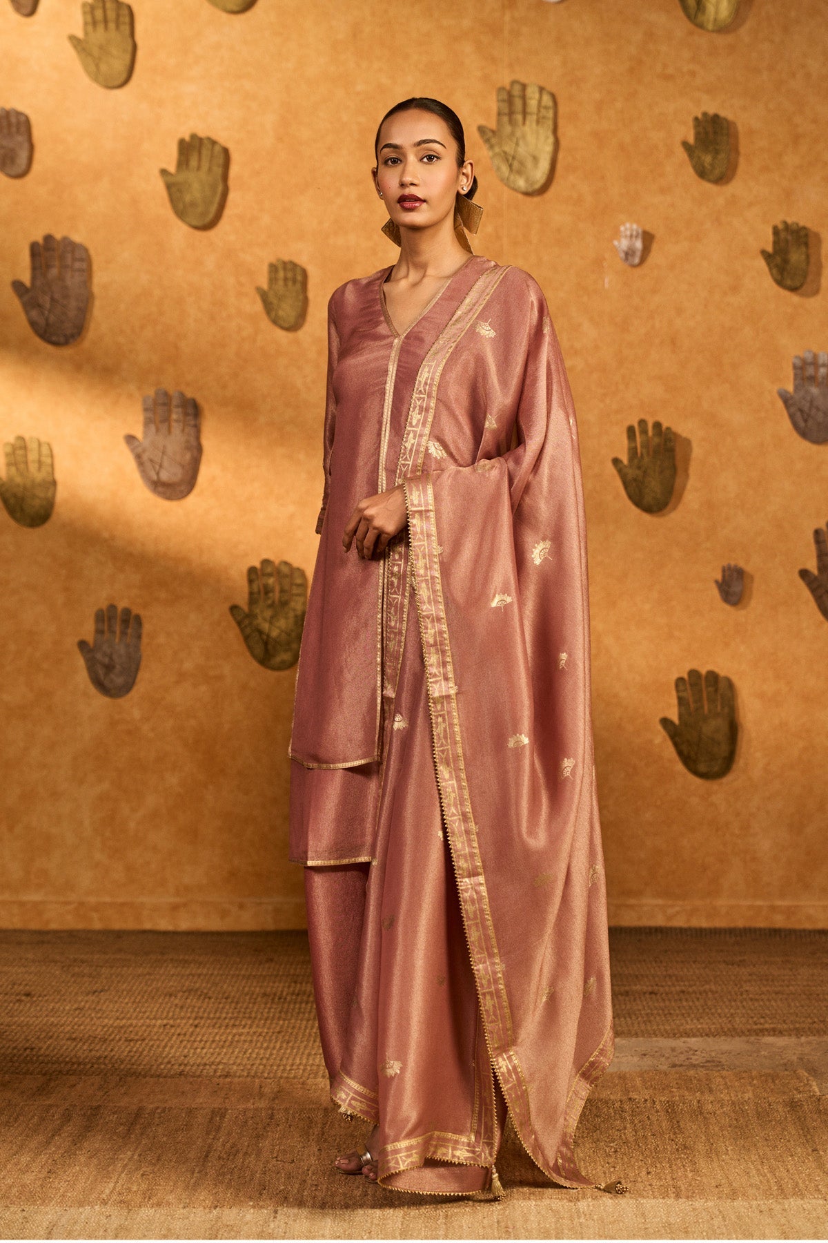 Mauve Tea Blossom Tissue Set