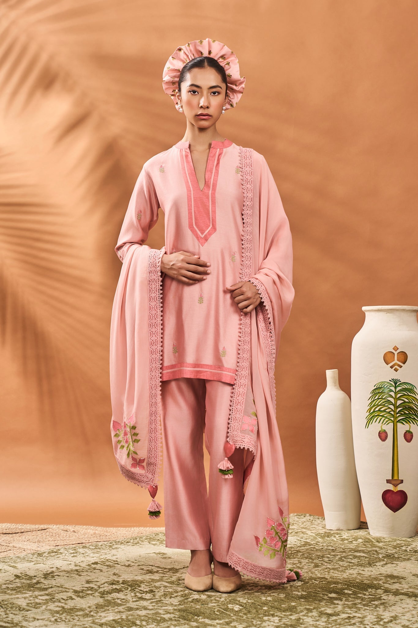 PINK MEADOW MOVES SKD