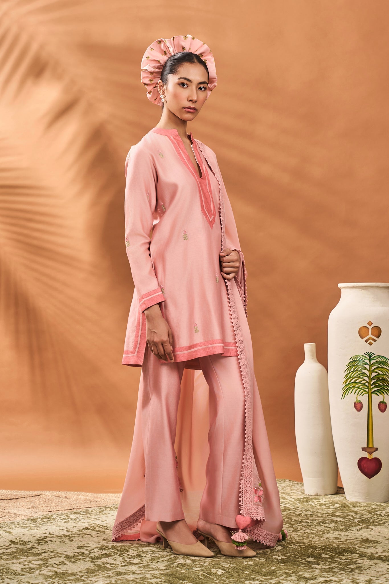 PINK MEADOW MOVES SKD