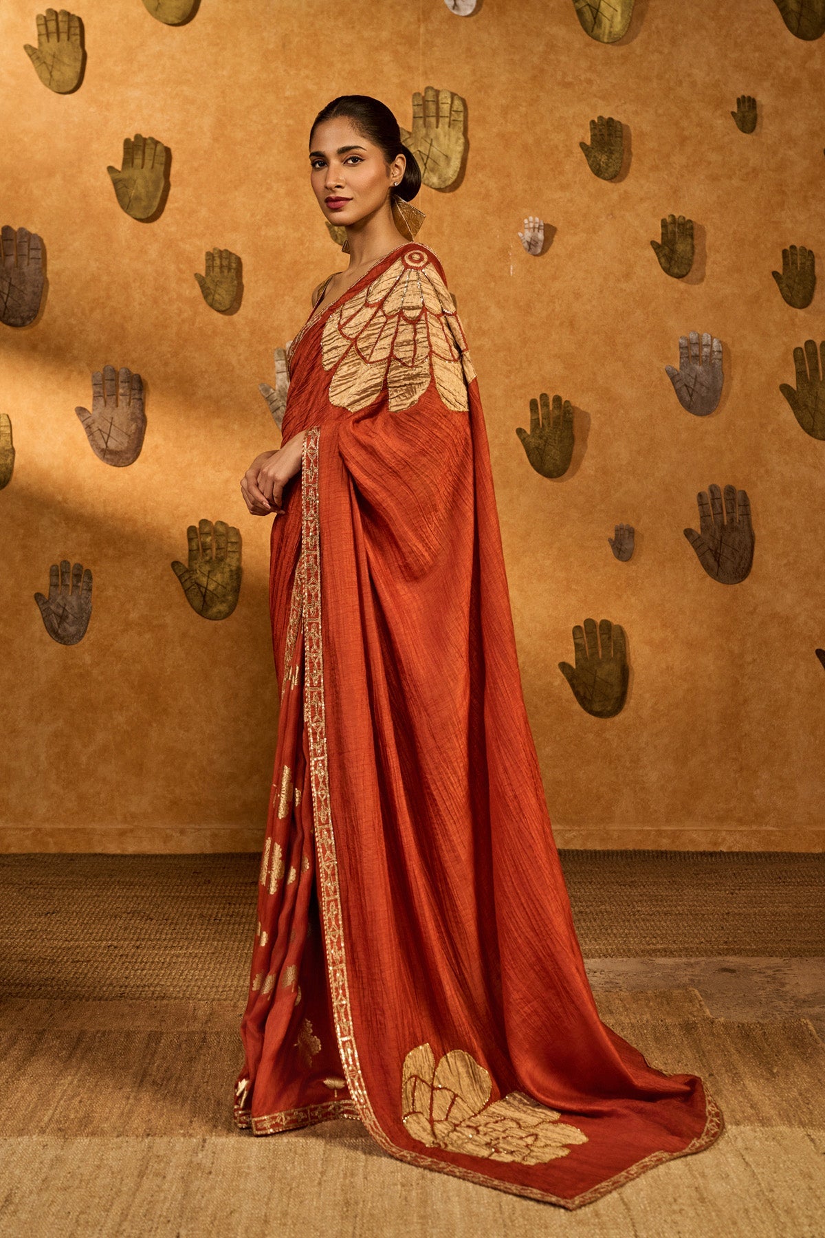 Rust Windrose Crushed Saree