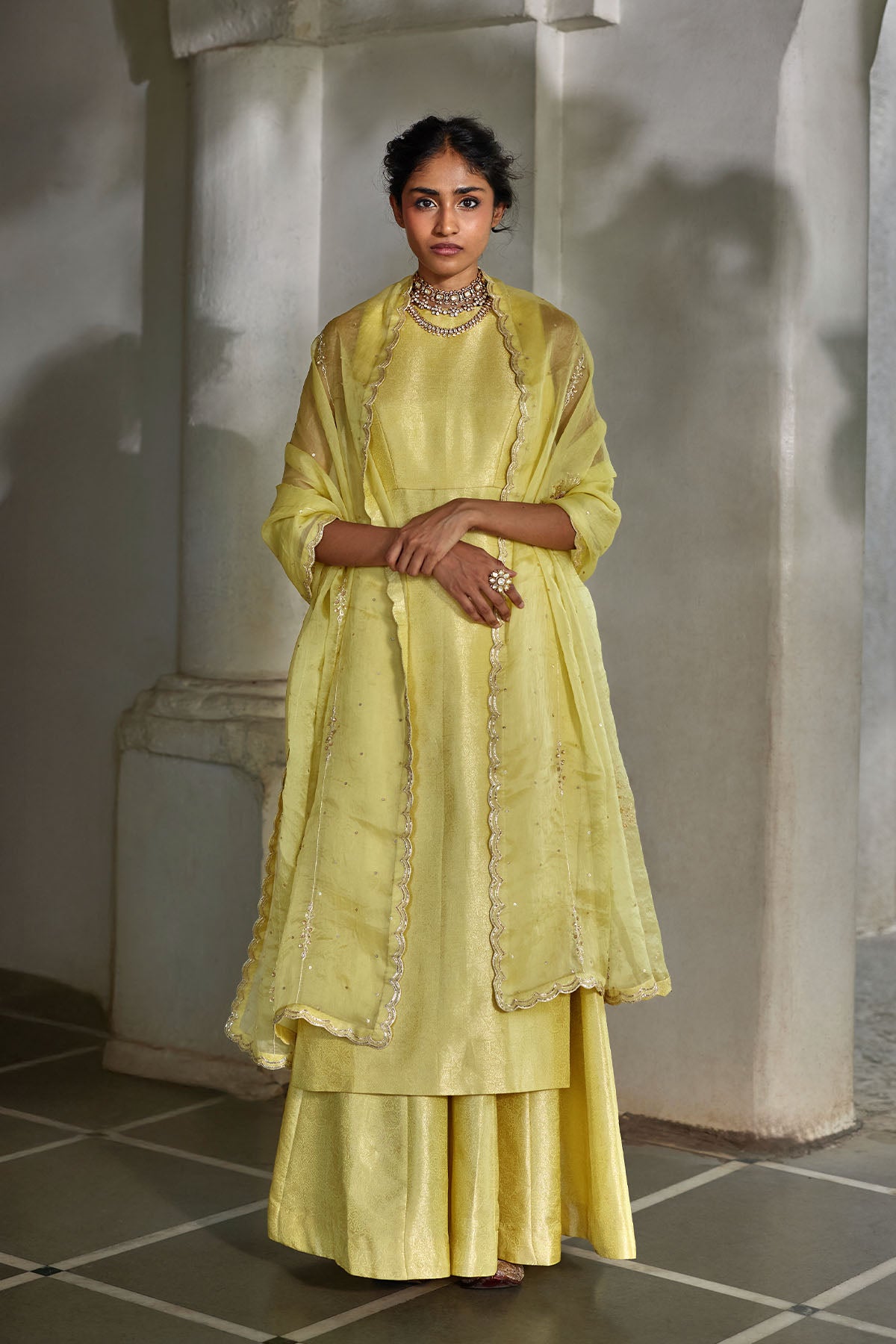 AURI KURTA SET
