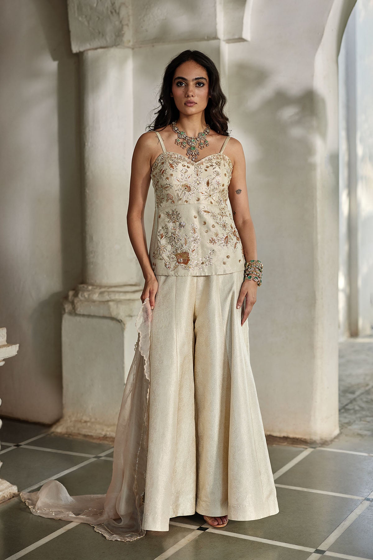 NIRI KURTI SET