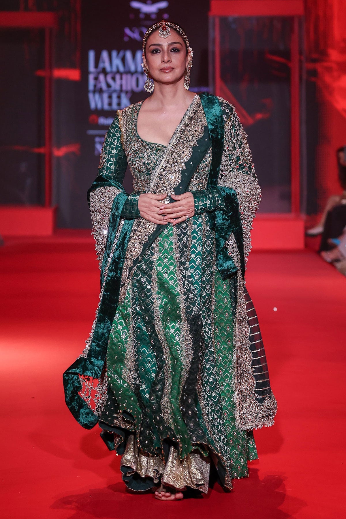 Vaidurya Anarkali Set