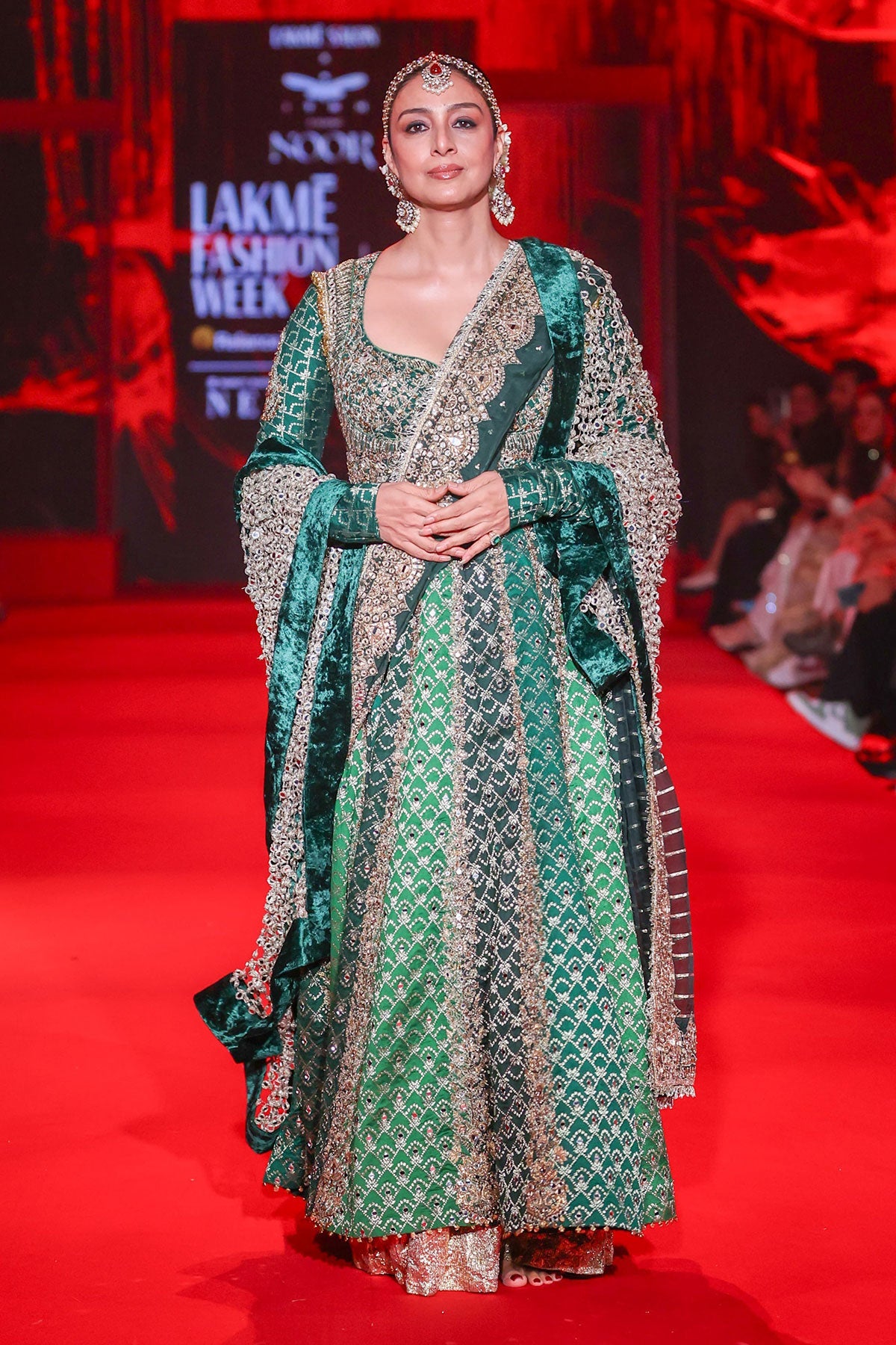 Vaidurya Anarkali Set