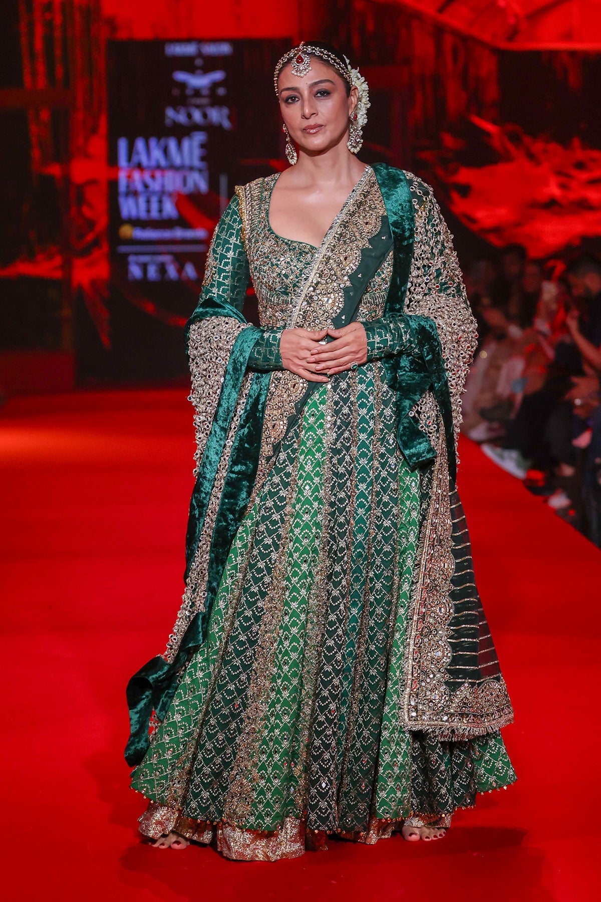 Vaidurya Anarkali Set