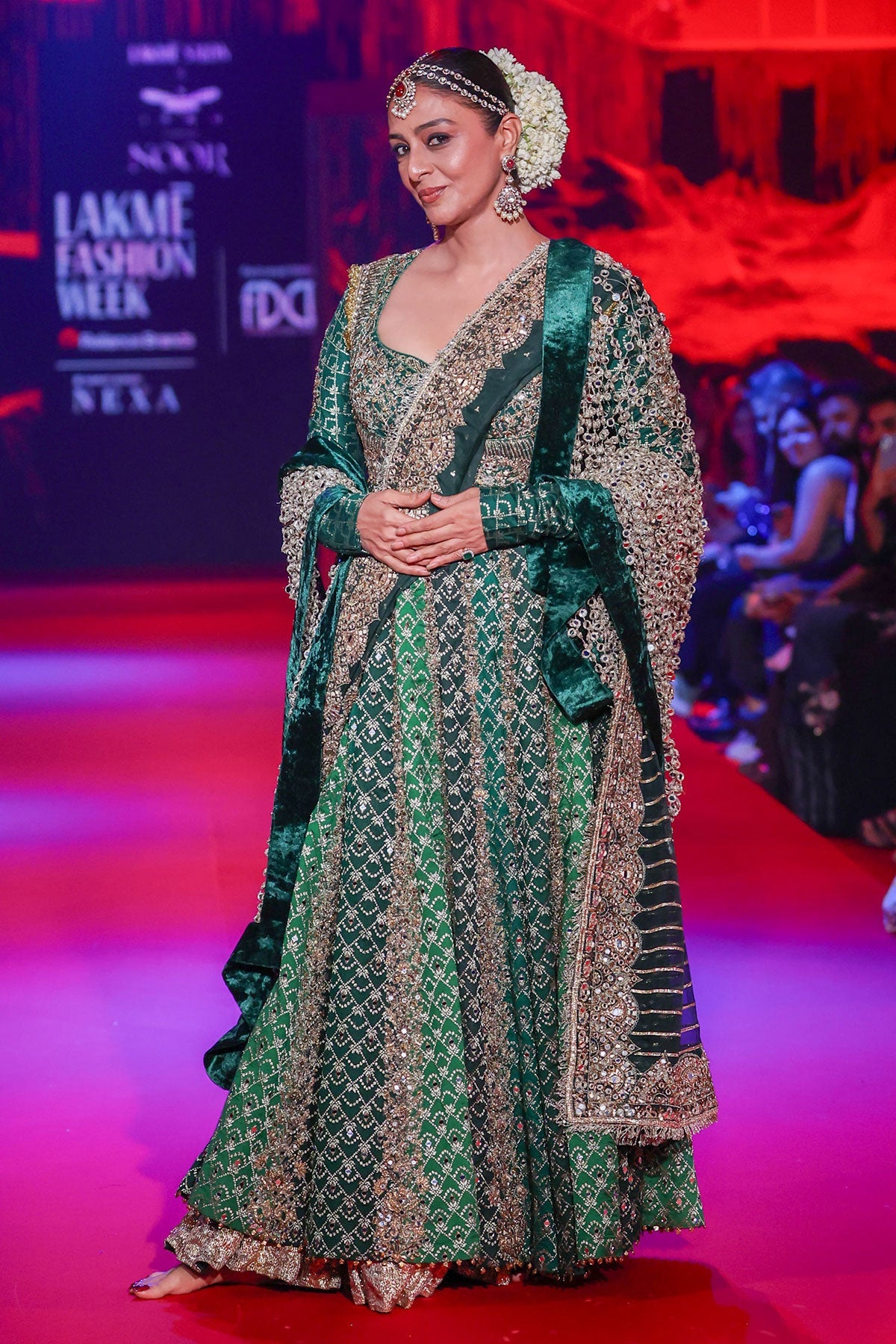 Vaidurya Anarkali Set