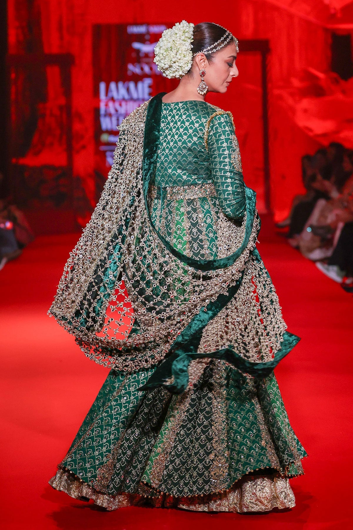 Vaidurya Anarkali Set