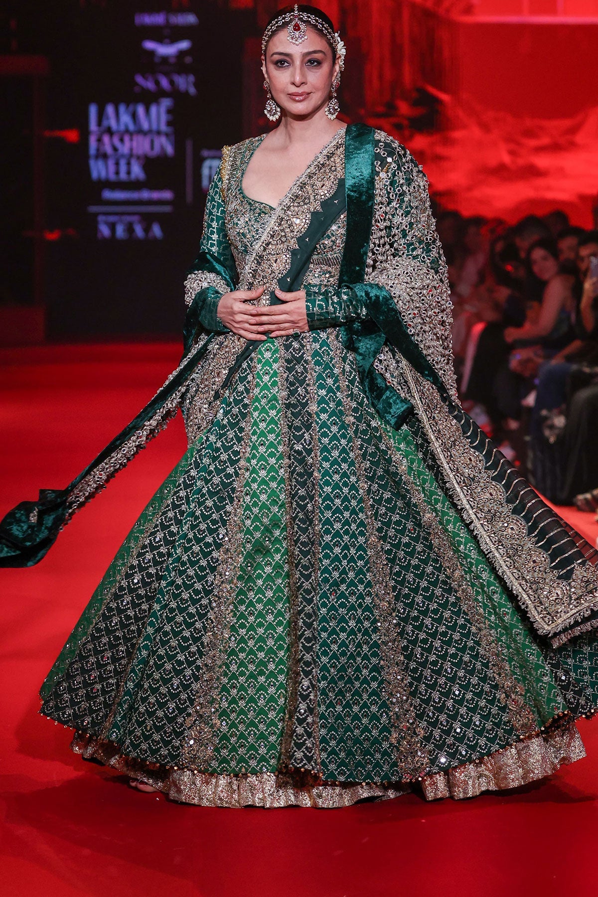 Vaidurya Anarkali Set