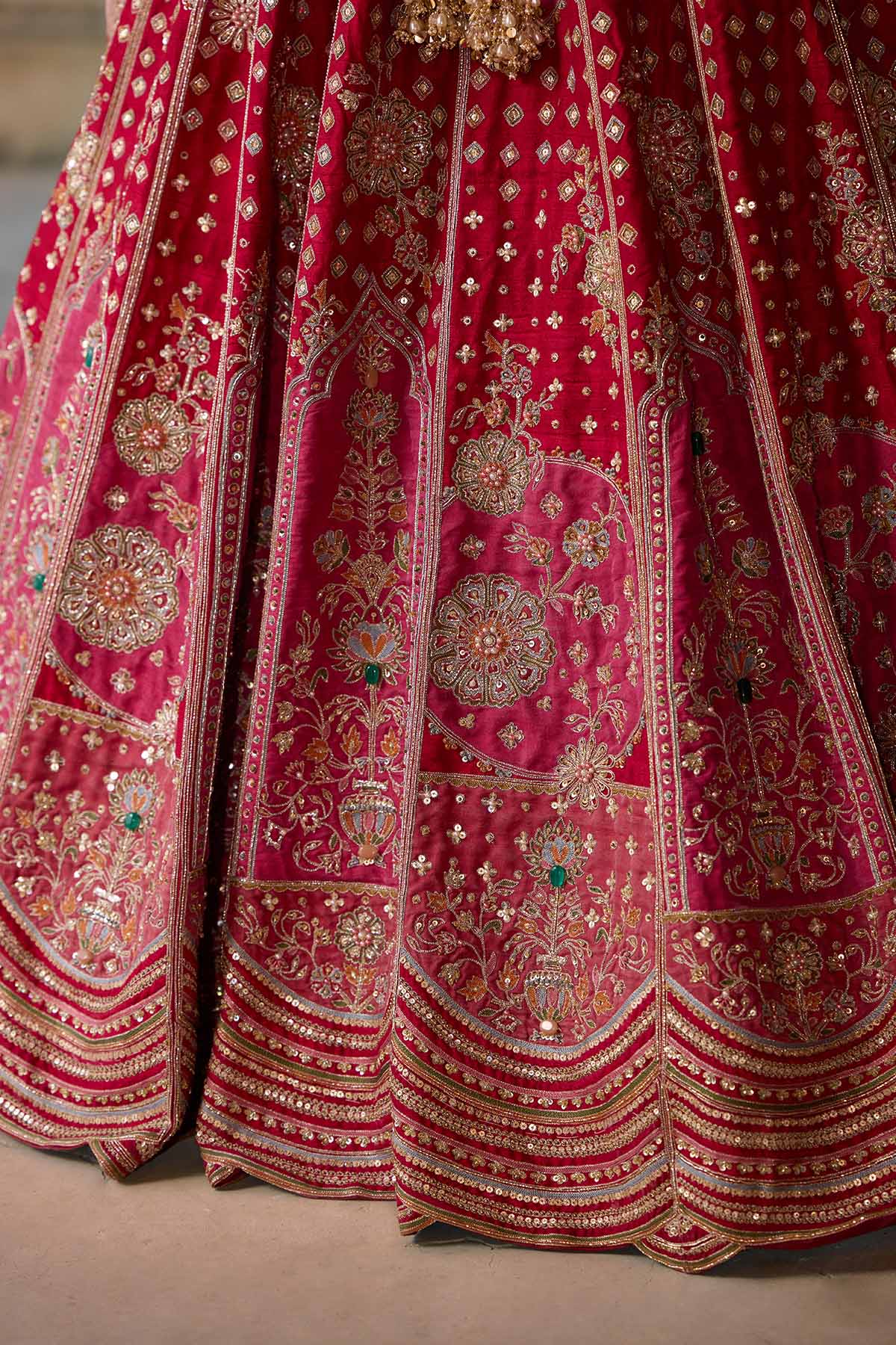 Roohaniyat Lehenga Set