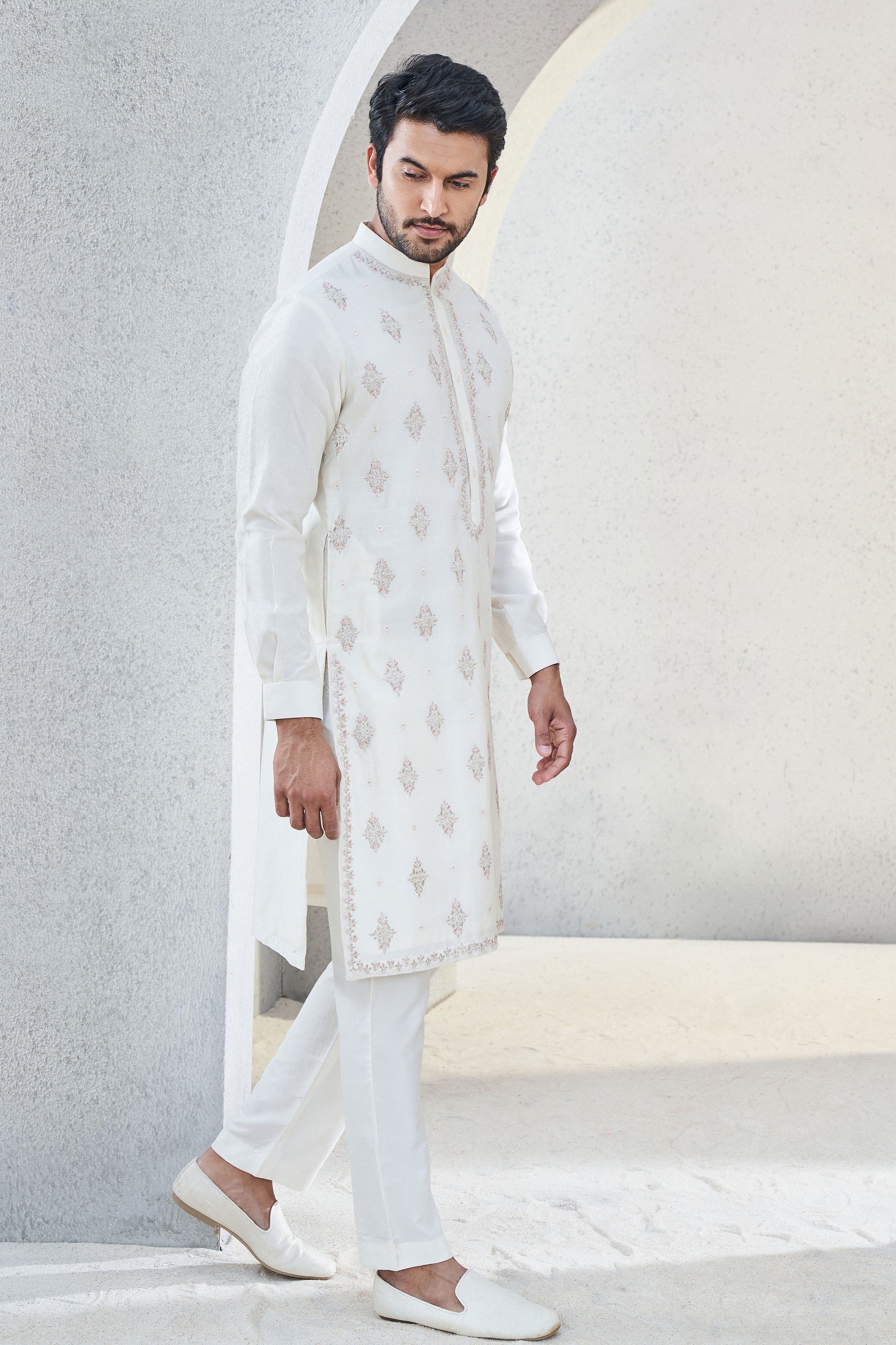 ANVIT KURTA - OFF WHITE