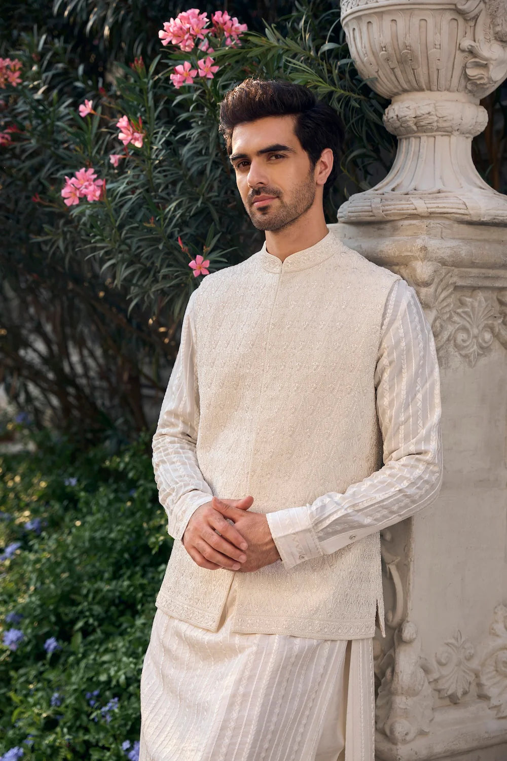 Ivory Thread Work Bundi Set