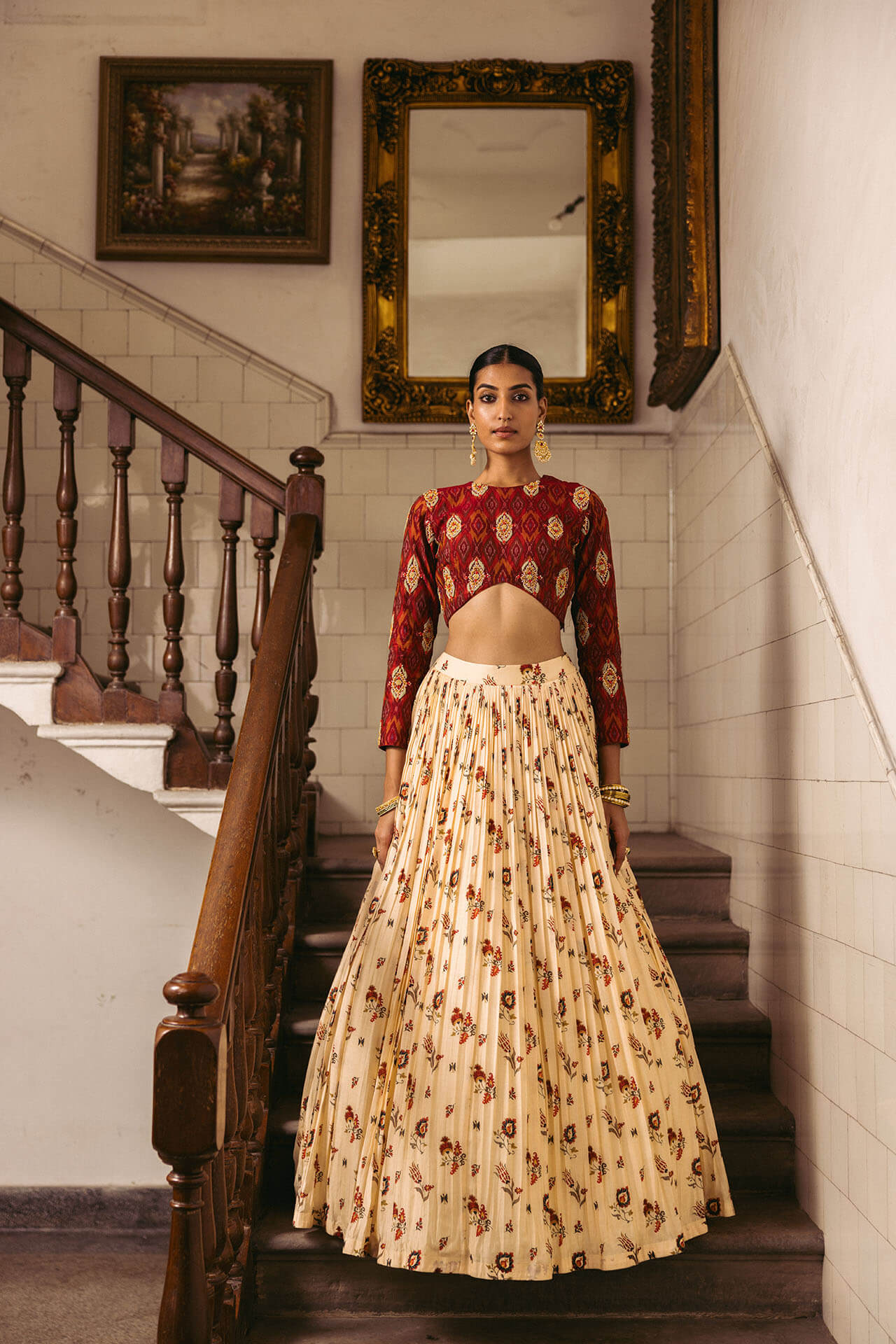 Jarokha Lehenga