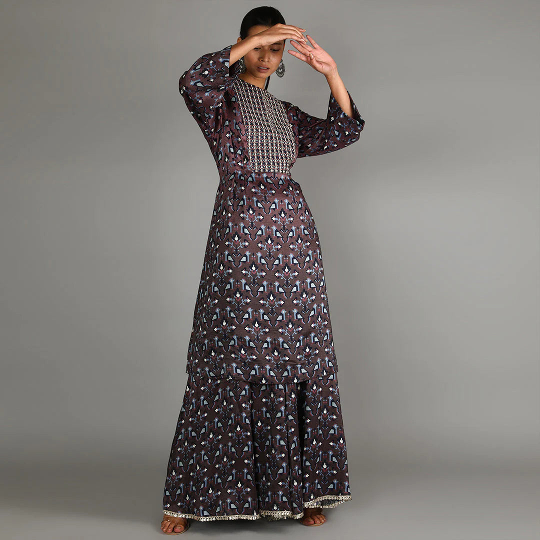 MERLOT OMBRE GEOMETRIC DAMASK PRINT KURTA WITH EMBELLISHED YOKE PAIRED WITH SHARARA PANTS