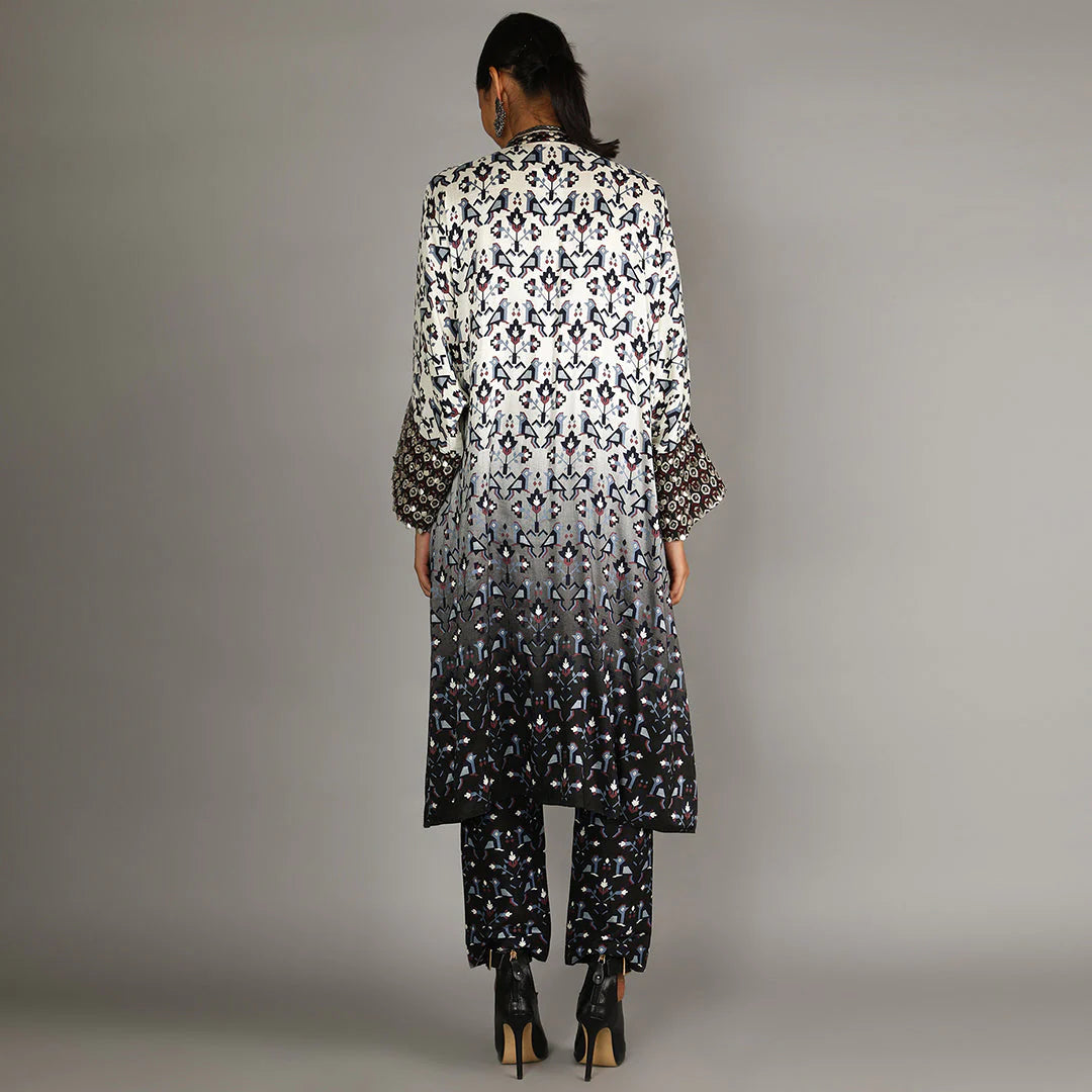 BLACK AND WHITE OMBRE GEOMETRIC DAMASK PRINT JACKET WITH BLACK GEOMETRIC DAMASK PRINT PANT WITH EMBROIDERY DETAILING