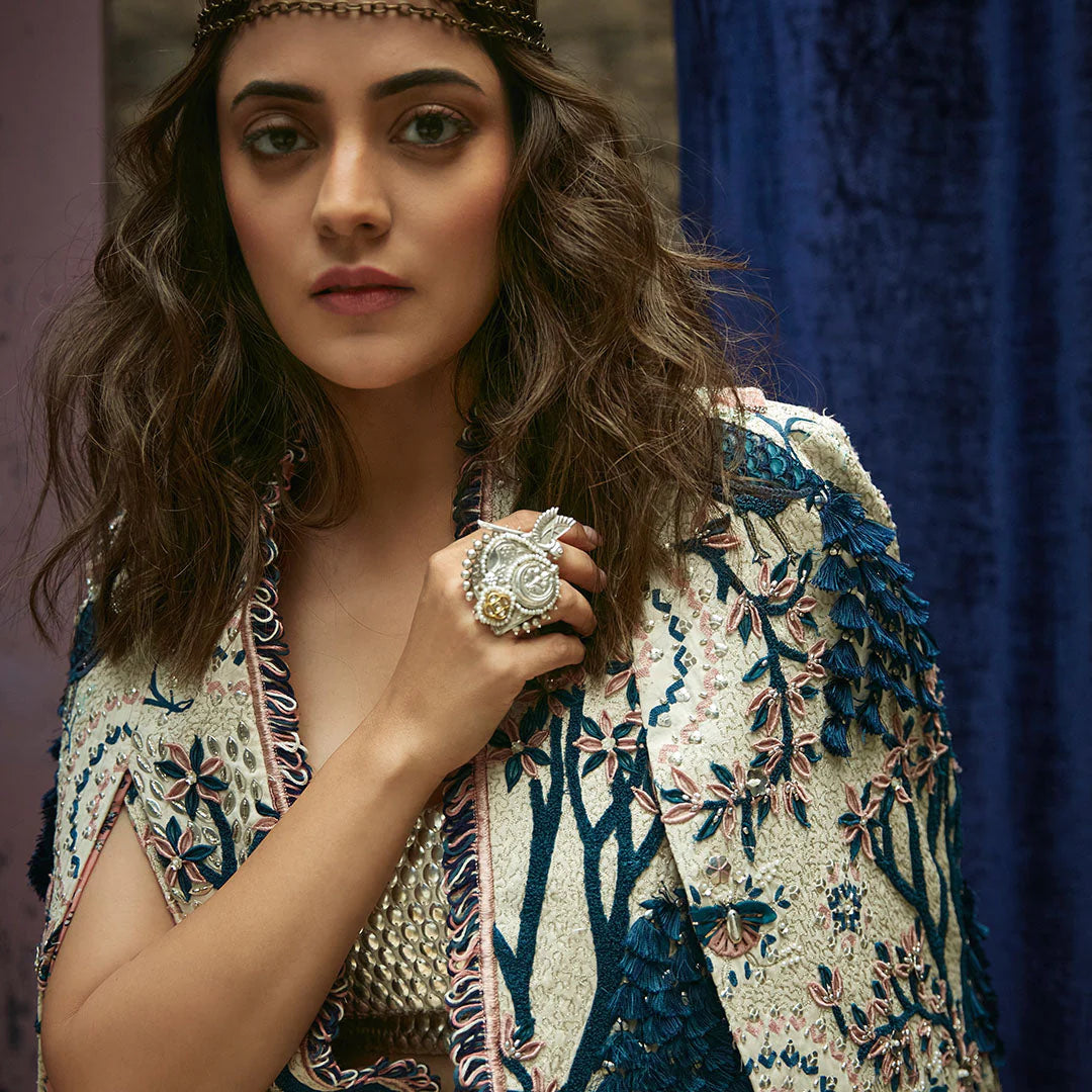 EMBROIDERED NOOR JACKET WITH SCALLOP BUSTIER AND SCALLOP PANTS