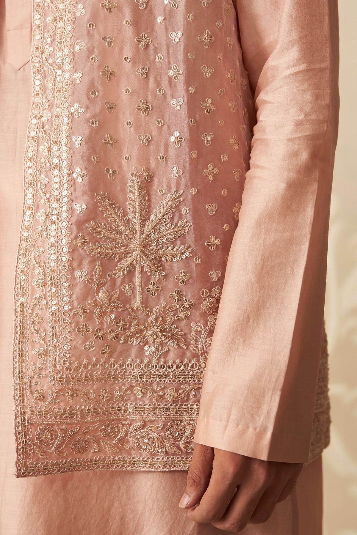Nayyar
Kurta Bandi Set