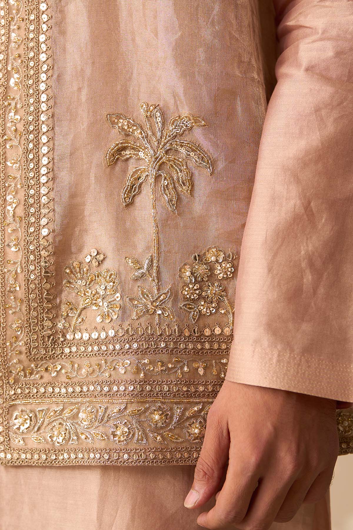 Zaroon
Kurta Bandi Set