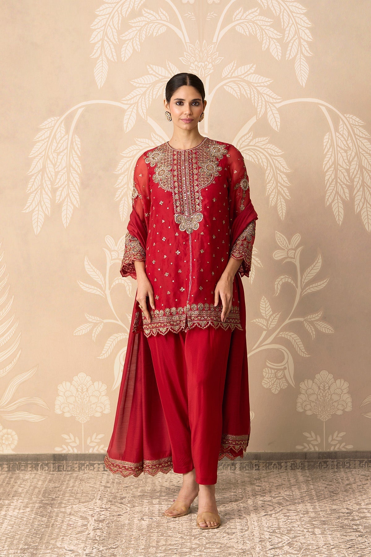 Suroor
Kurta Salwar Set