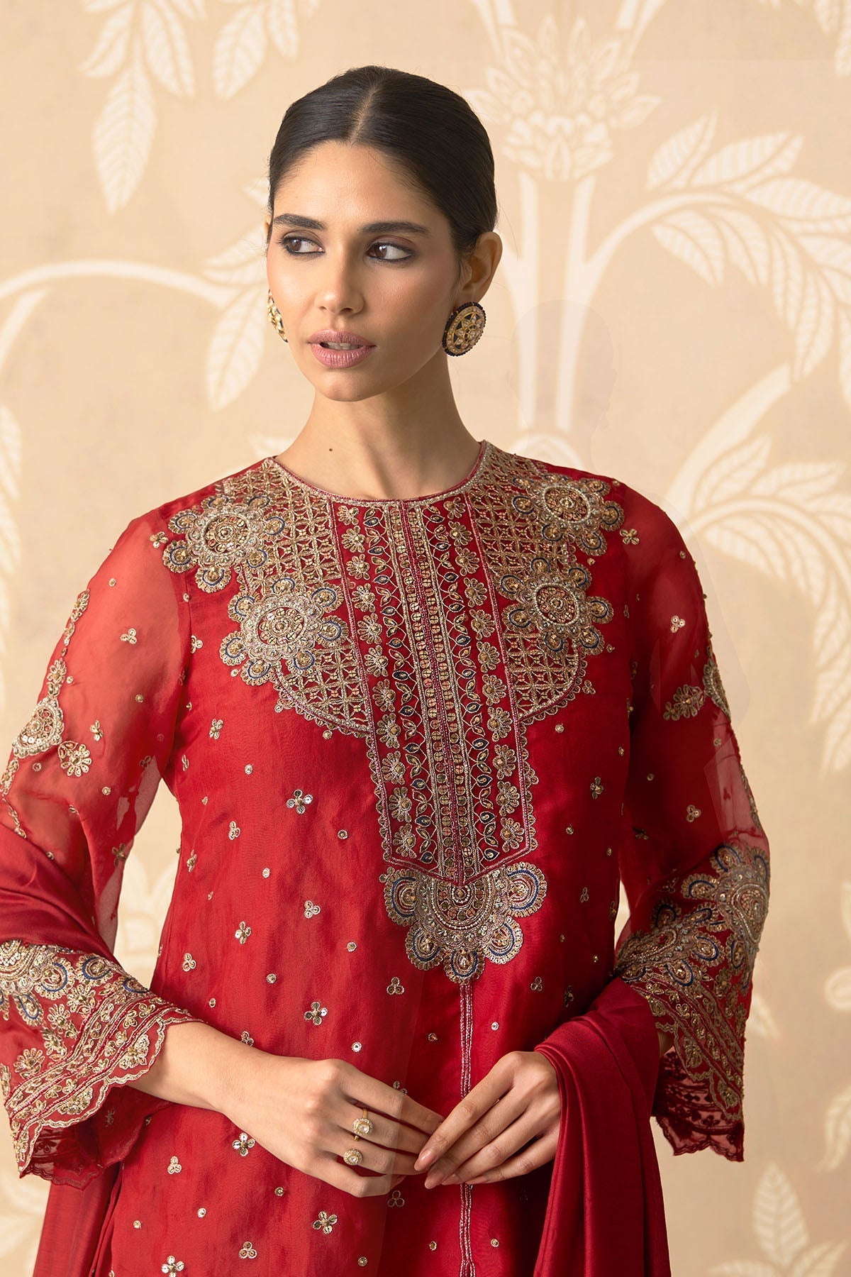 Suroor
Kurta Salwar Set