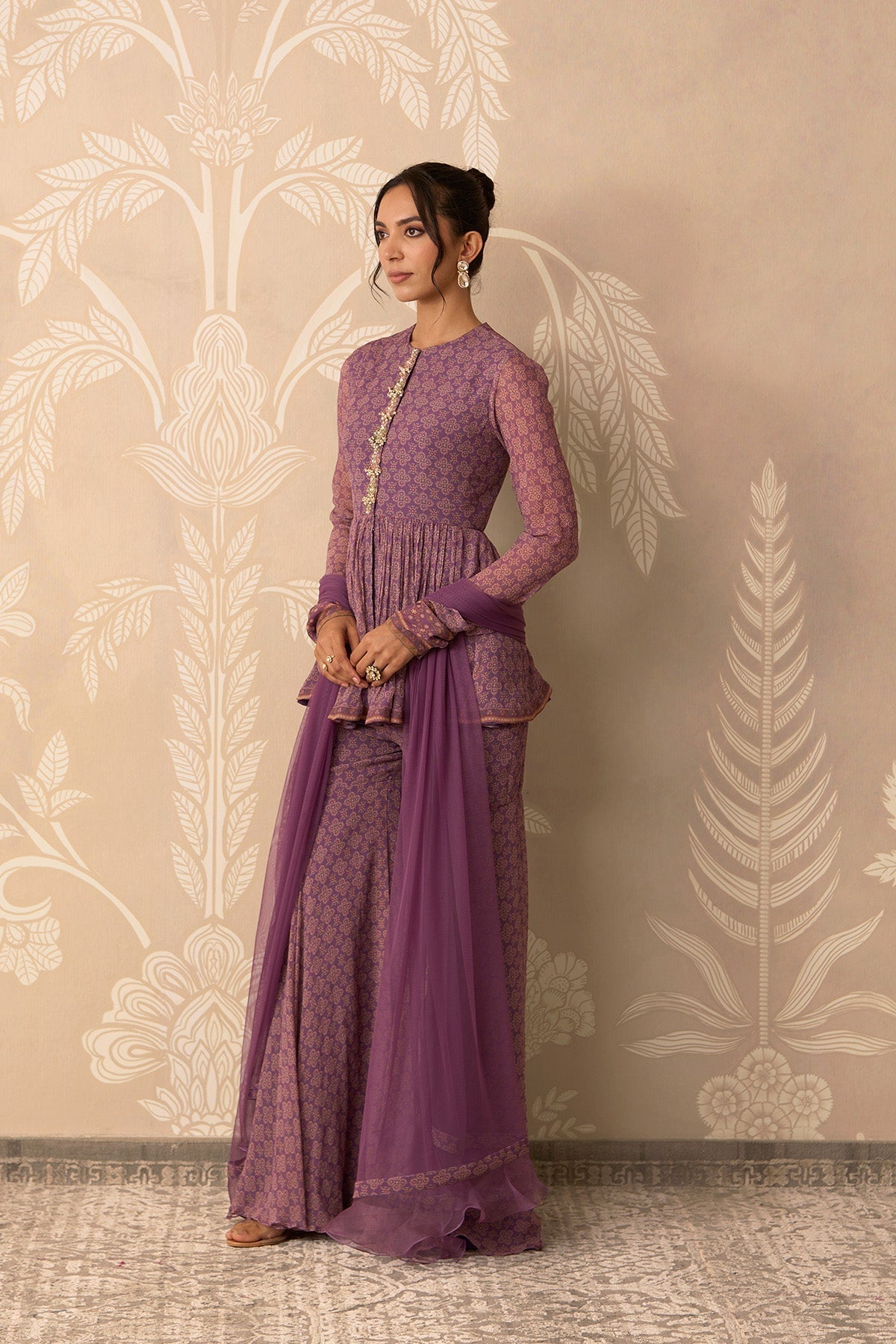 Izhaar Peplim
Garara Set