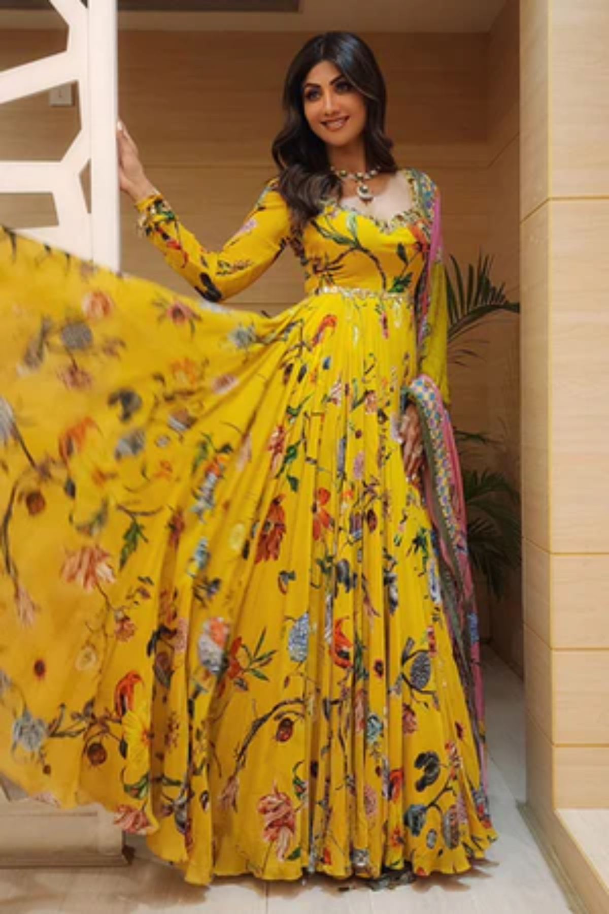 shilpa shetty designer dresses Shilpa Shetty (@theshilpashetty) stuns in a hot-pink Indo-Western ensemble thats equal parts bold and beautiful. The vibrant hue makes a striking statement, while the embroidered crop top with