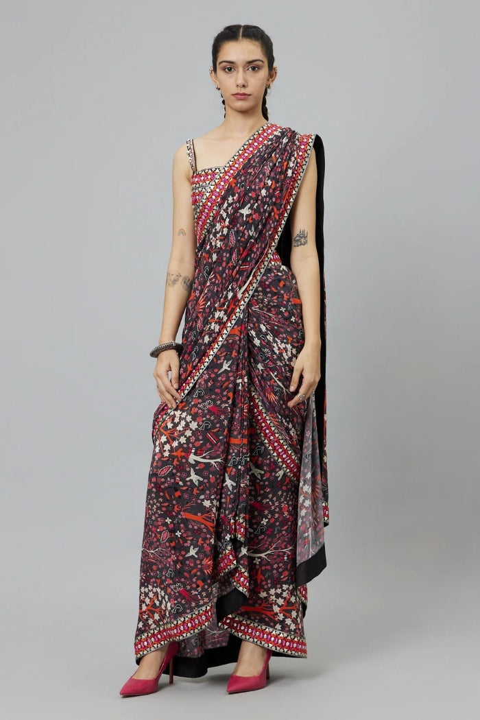 CONCRETE JUNGLE PRINT CASCASE SAREE SET