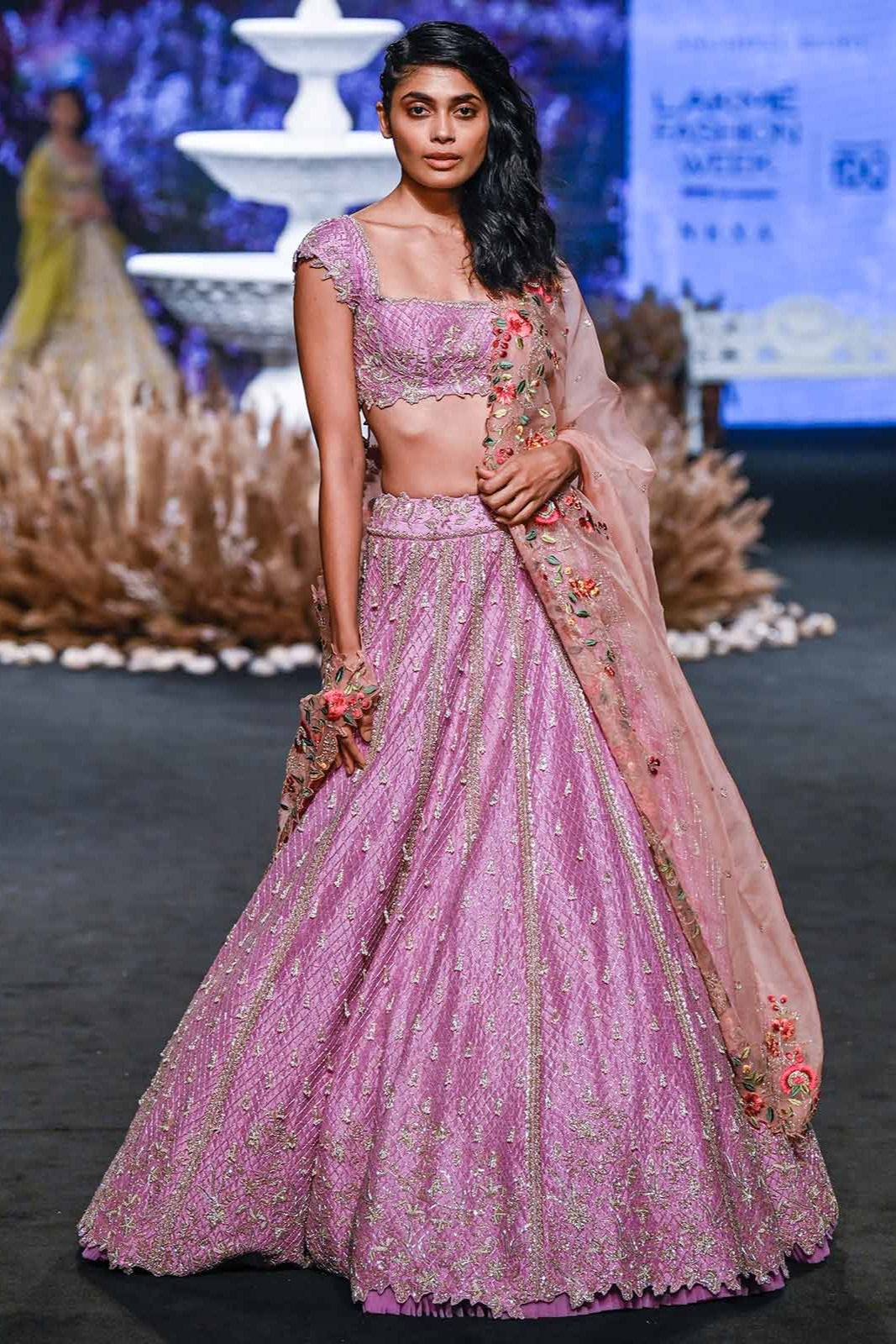 HUSTLE LEHENGA