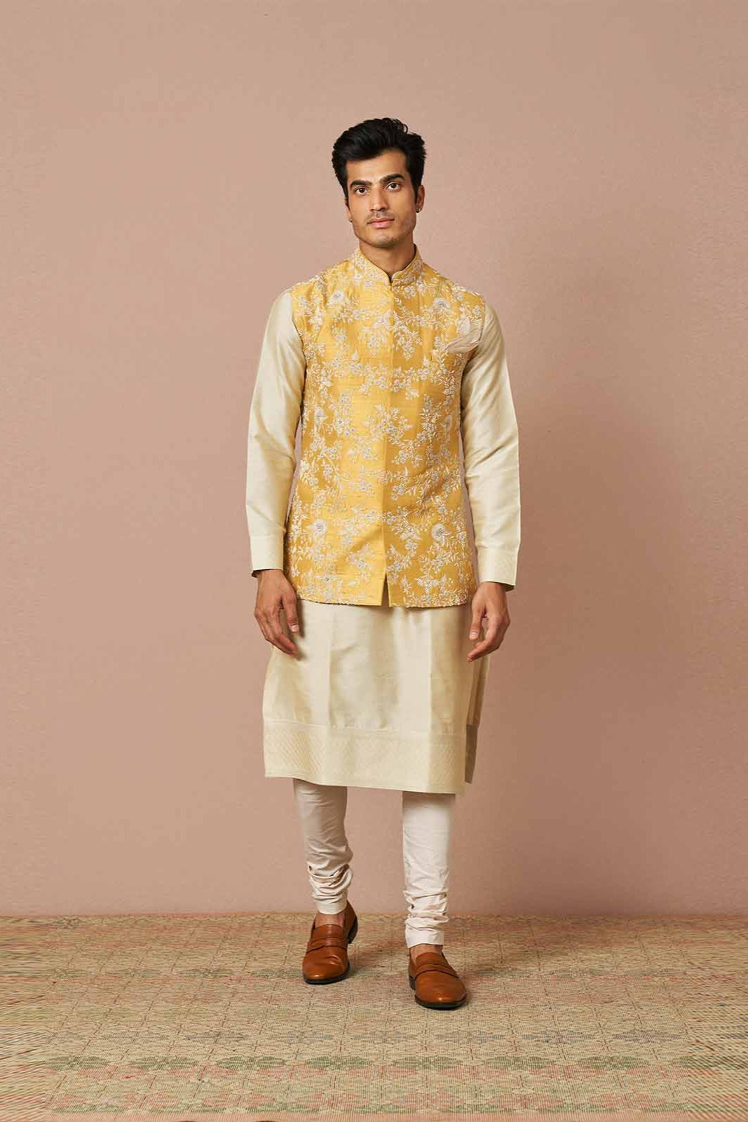 PASTEL YELLOW ASTER RAWSILK EMBROIDERED BANDI SET