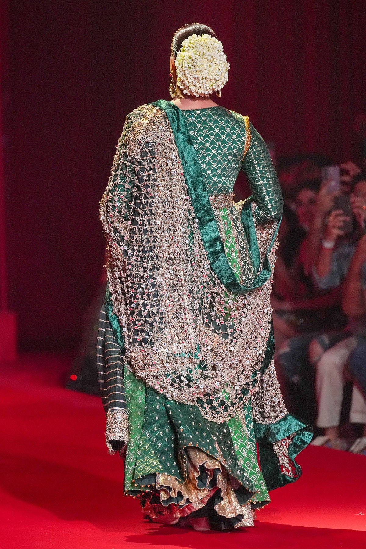 Vaidurya Anarkali Set