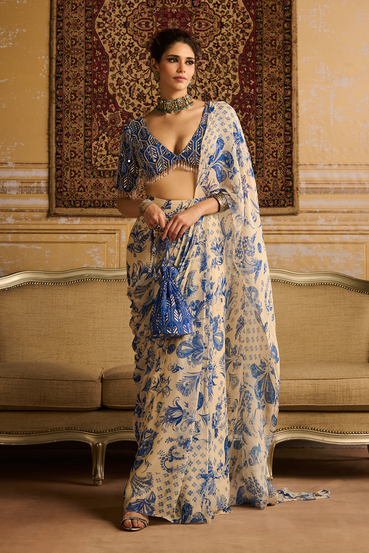 Blue print highlighted blouse and saree set