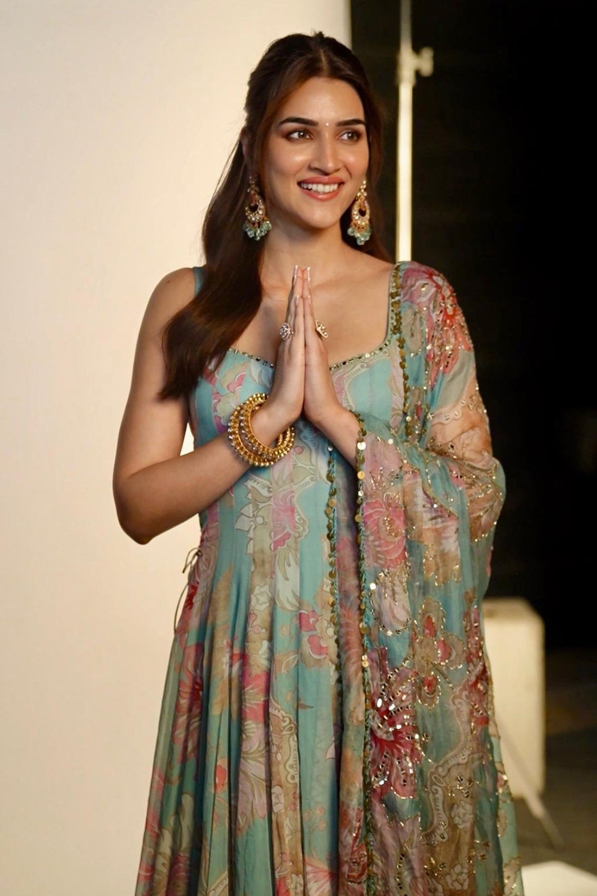 Kriti Sanon in Nadira