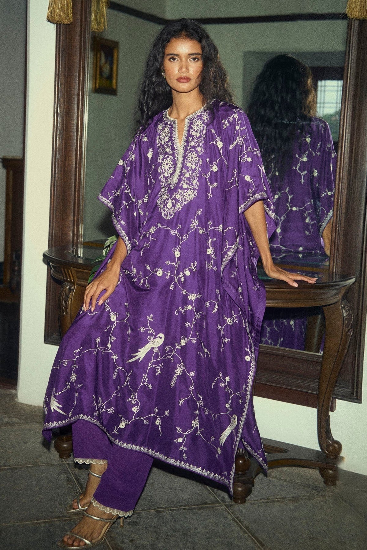 Aari Thread Work Kaftan Set