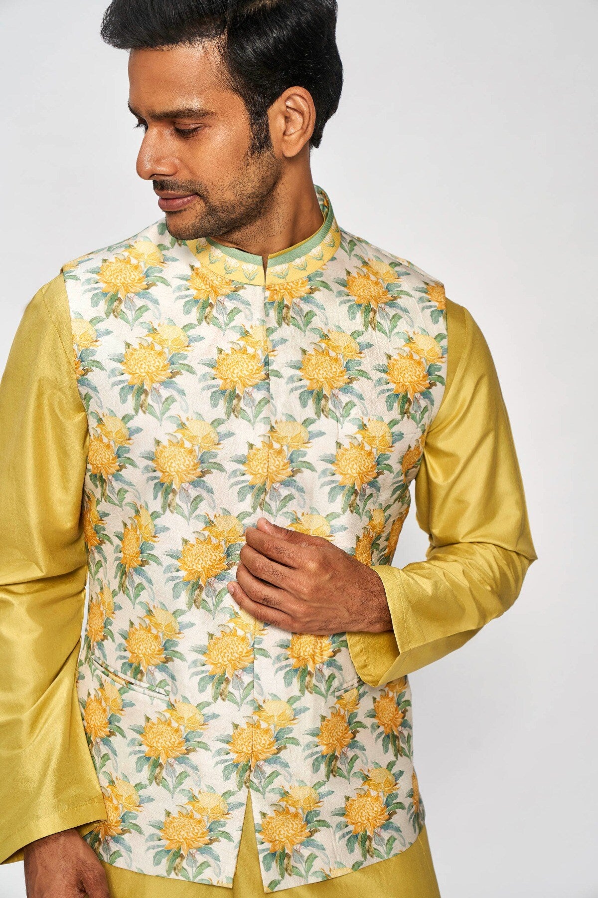 NAITIK BANDI – BEIGE