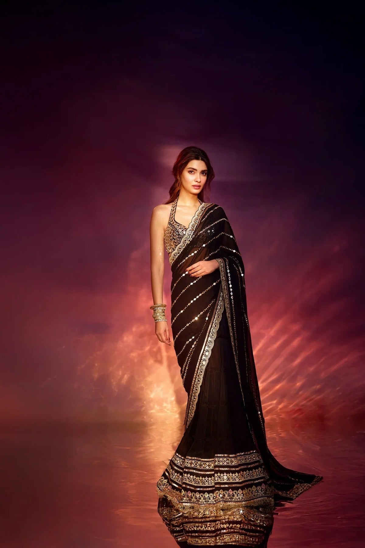 Diana Penty in Aradhana saree