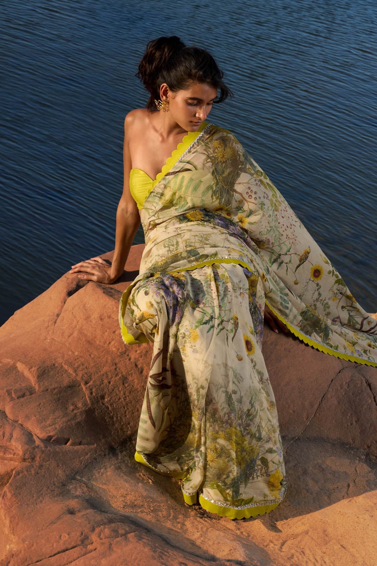 Beige Printed Scallop Border Saree Set